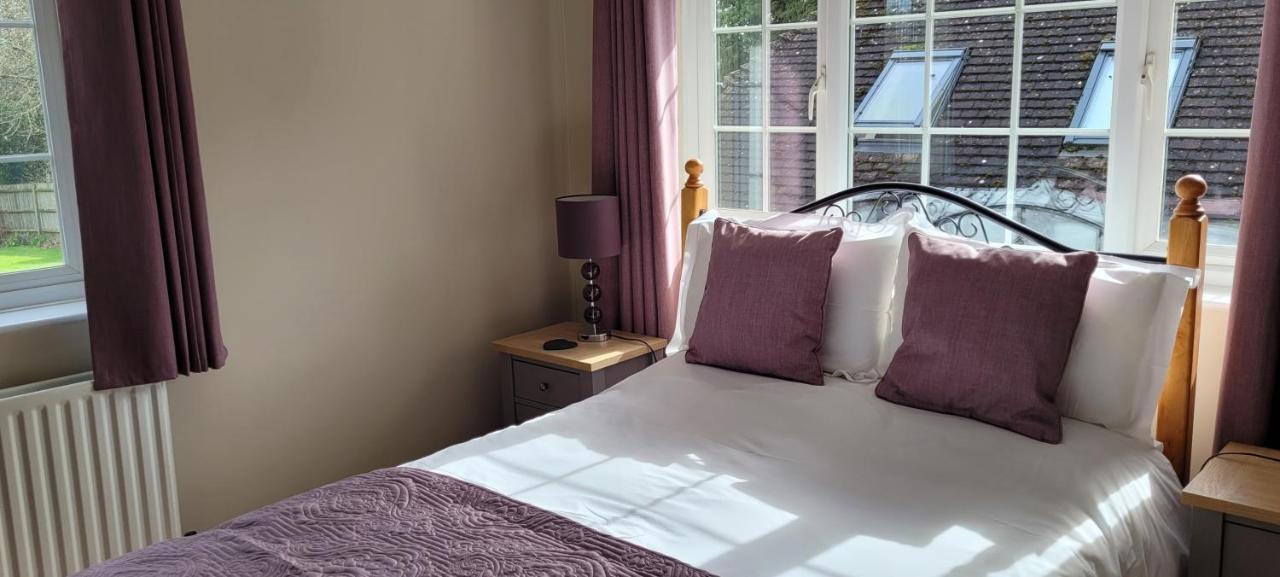 Ha'Penny Acre Bed and Breakfast Sherfield English Exteriör bild